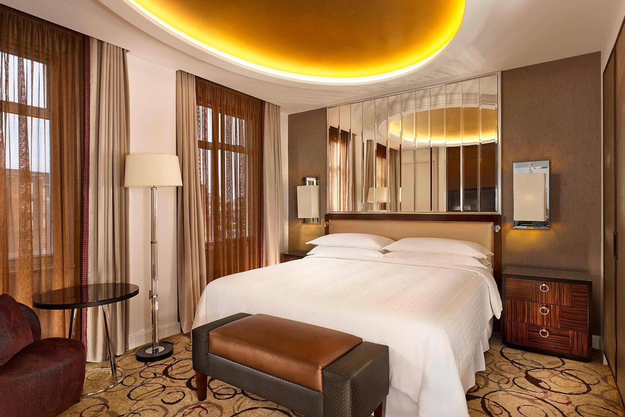 Sheraton Grand Park Lane Лондон